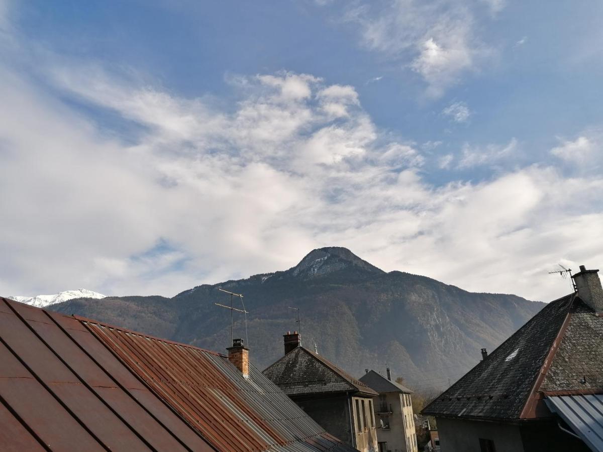 Appartement Au Coeur De La Maurienne Saint-Etienne-de-Cuines Bagian luar foto
